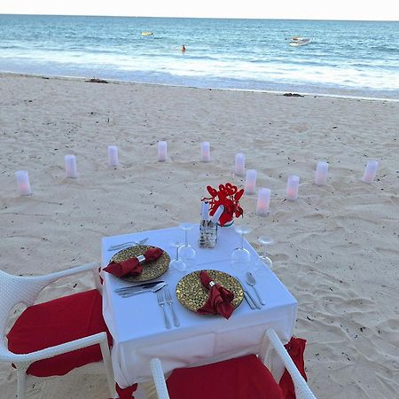 Bianco Azzurro Hotel & Restaurant Пвани-Мчангани Экстерьер фото