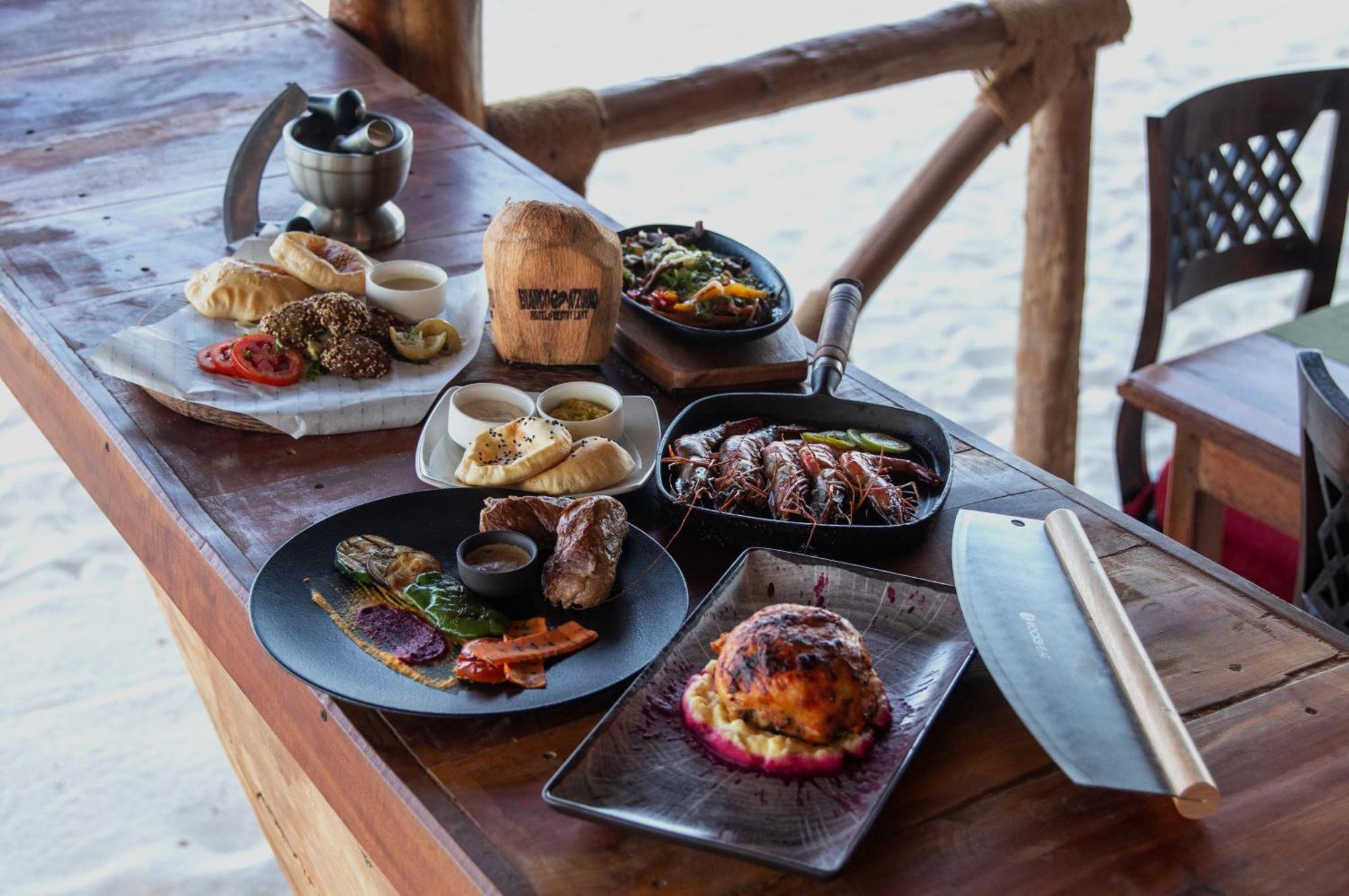 Bianco Azzurro Hotel & Restaurant Пвани-Мчангани Экстерьер фото